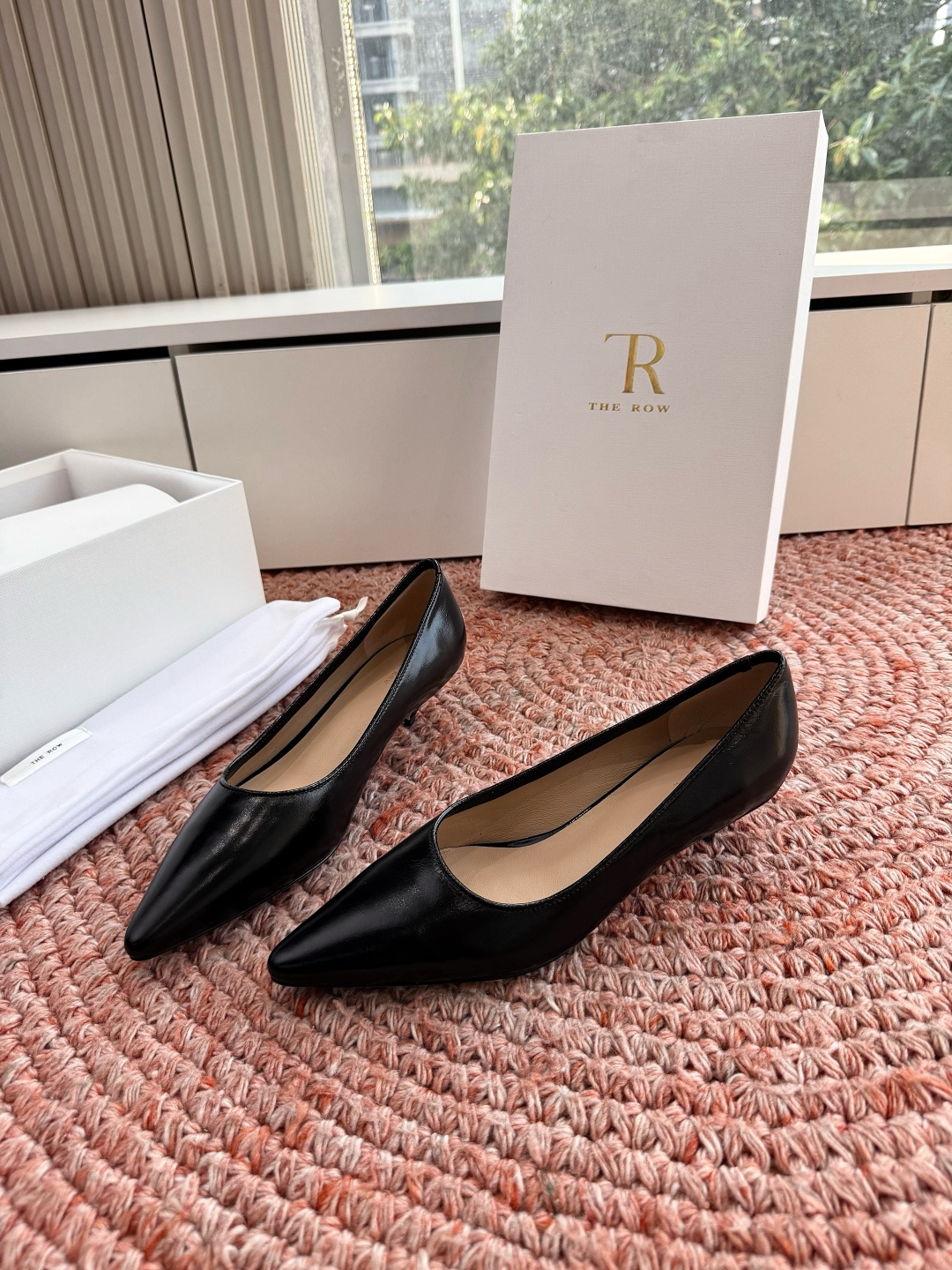🌾所见即所得G679代购级别the roe慕乐包头拖鞋一定要收了它 有一丢高级又简约的感觉其实除了好看以