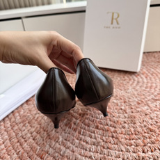 🌾所见即所得G679代购级别the roe慕乐包头拖鞋一定要收了它 有一丢高级又简约的感觉其实除了好看以 🌾所见即所得G679代购级别the roe慕乐包头拖鞋一定要收了它 有一丢高级又简约的感觉其实除了好看以