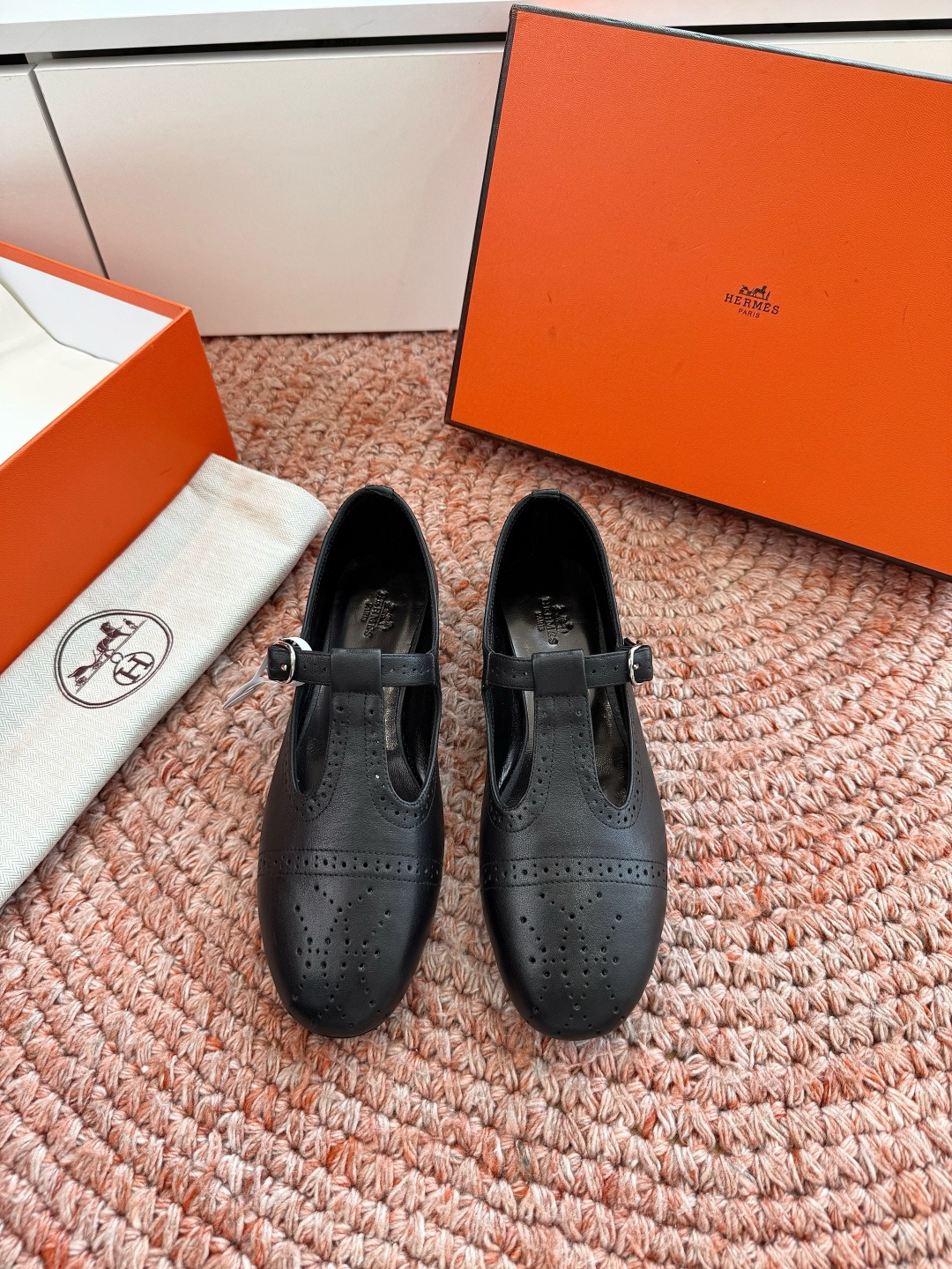 🌾G393顶级品质Hermès/爱马仕2026新品Kelly扣细带猫跟凉鞋单鞋当Kelly包的传奇基因邂