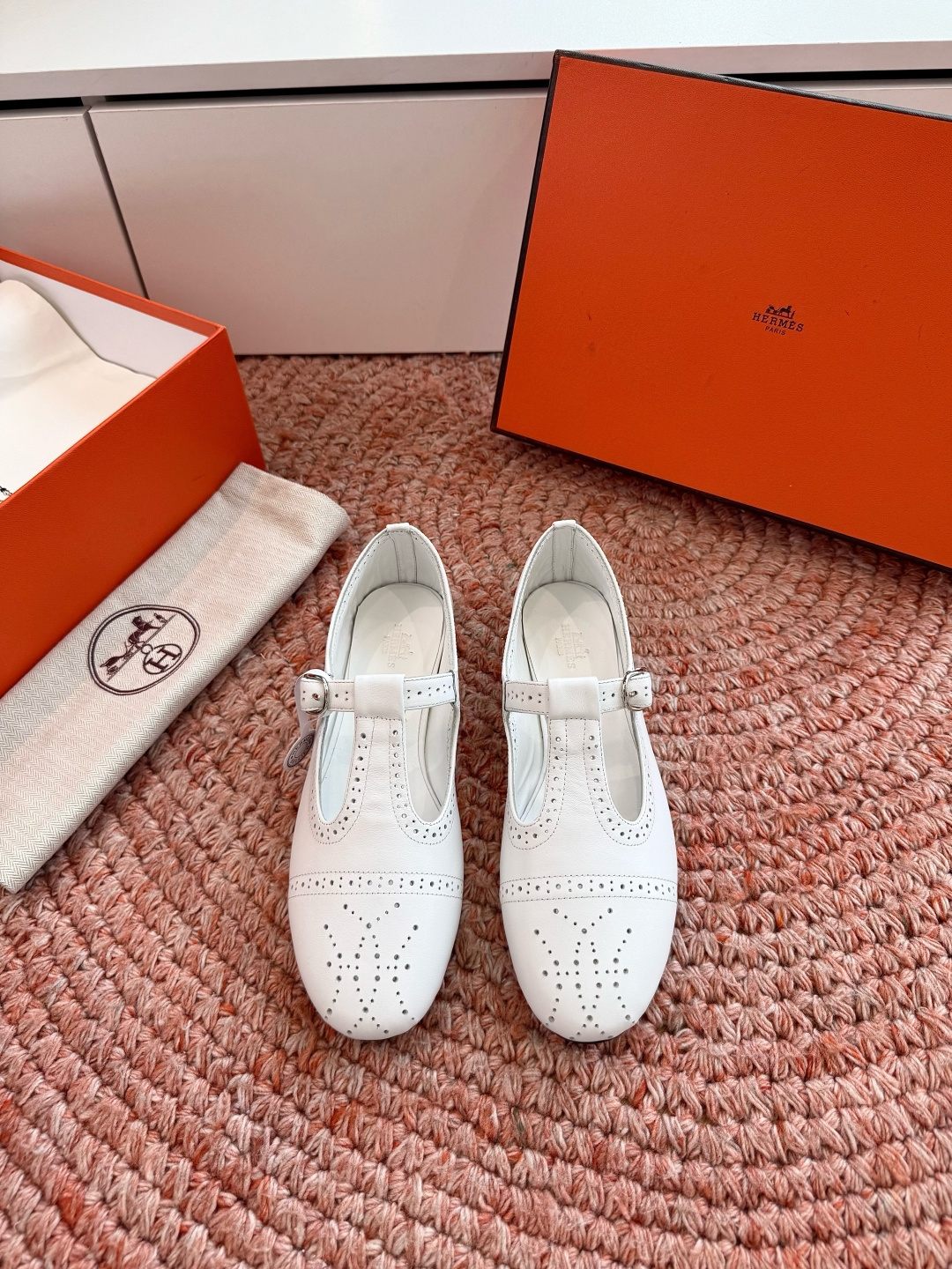 🌾G393顶级品质Hermès/爱马仕2026新品Kelly扣细带猫跟凉鞋单鞋当Kelly包的传奇基因邂