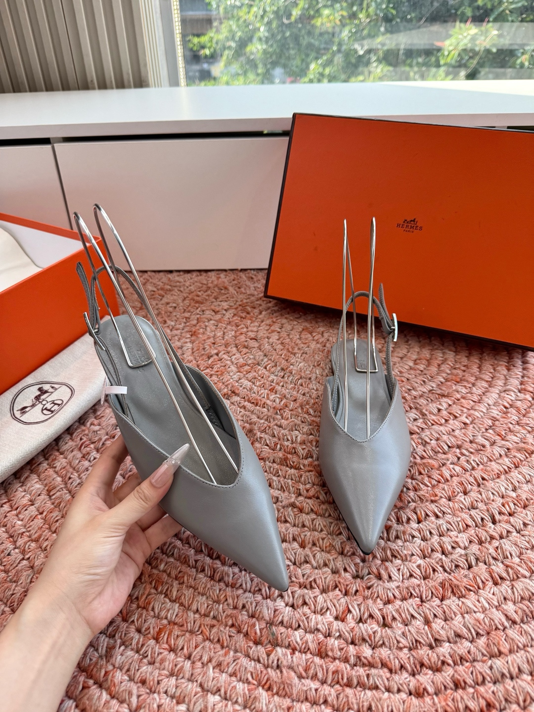 🌾G393顶级品质Hermès/爱马仕2026新品Kelly扣细带猫跟凉鞋单鞋当Kelly包的传奇基因邂