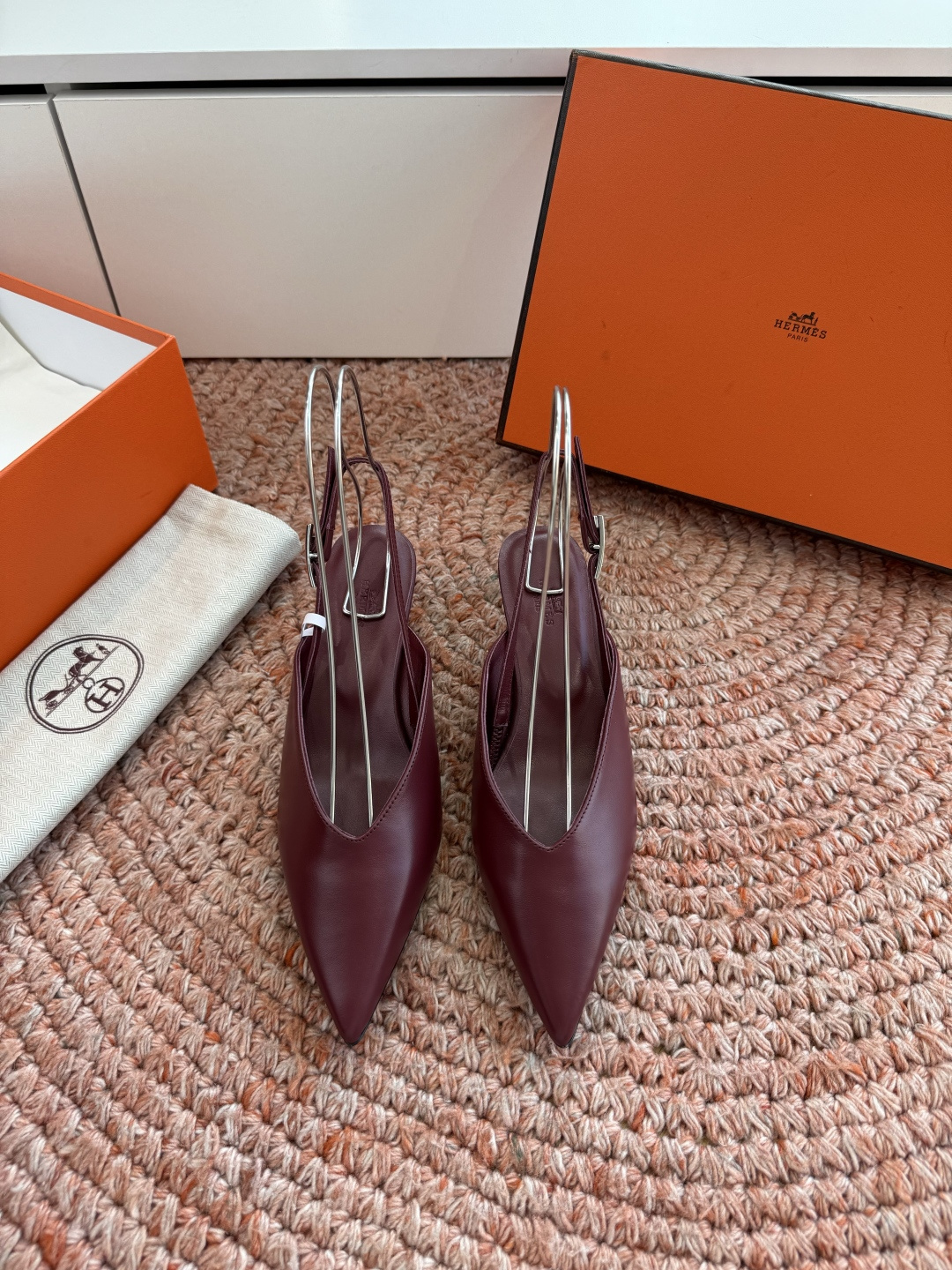 🌾G393顶级品质Hermès/爱马仕2026新品Kelly扣细带猫跟凉鞋单鞋当Kelly包的传奇基因邂