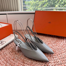 🌾G393顶级品质Hermès/爱马仕2026新品Kelly扣细带猫跟凉鞋单鞋当Kelly包的传奇基因邂 🌾G393顶级品质Hermès/爱马仕2026新品Kelly扣细带猫跟凉鞋单鞋当Kelly包的传奇基因邂