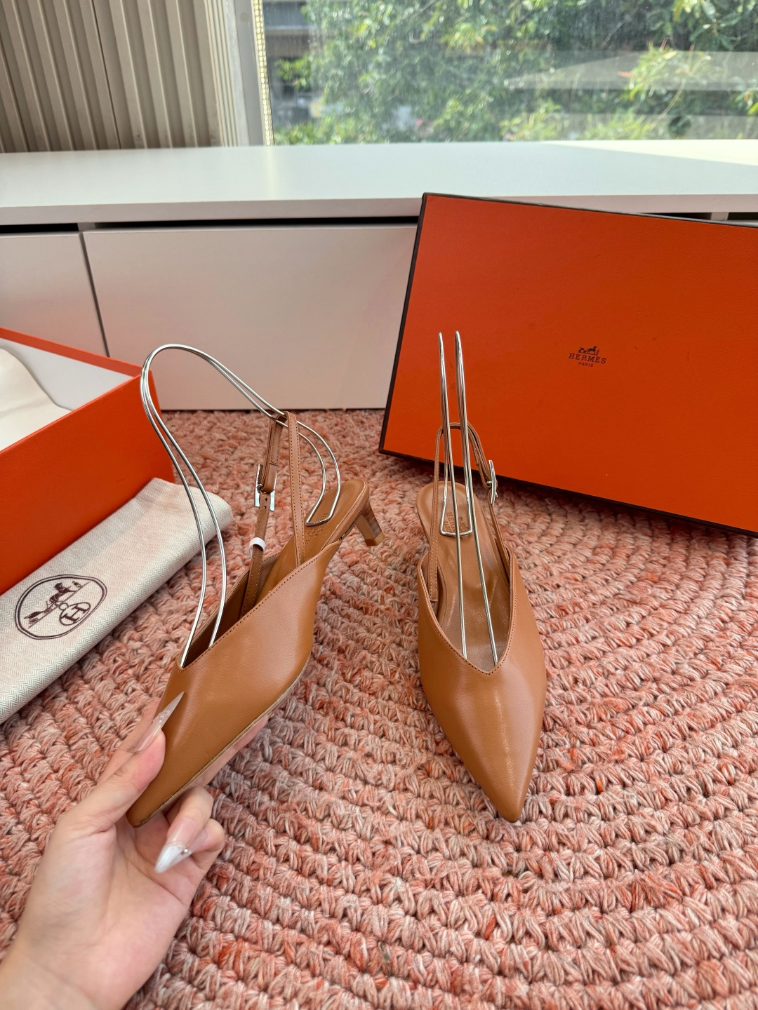 🌾G393顶级品质Hermès/爱马仕2026新品Kelly扣细带猫跟凉鞋单鞋当Kelly包的传奇基因邂