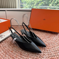 🌾G393顶级品质Hermès/爱马仕2026新品Kelly扣细带猫跟凉鞋单鞋当Kelly包的传奇基因邂 🌾G393顶级品质Hermès/爱马仕2026新品Kelly扣细带猫跟凉鞋单鞋当Kelly包的传奇基因邂