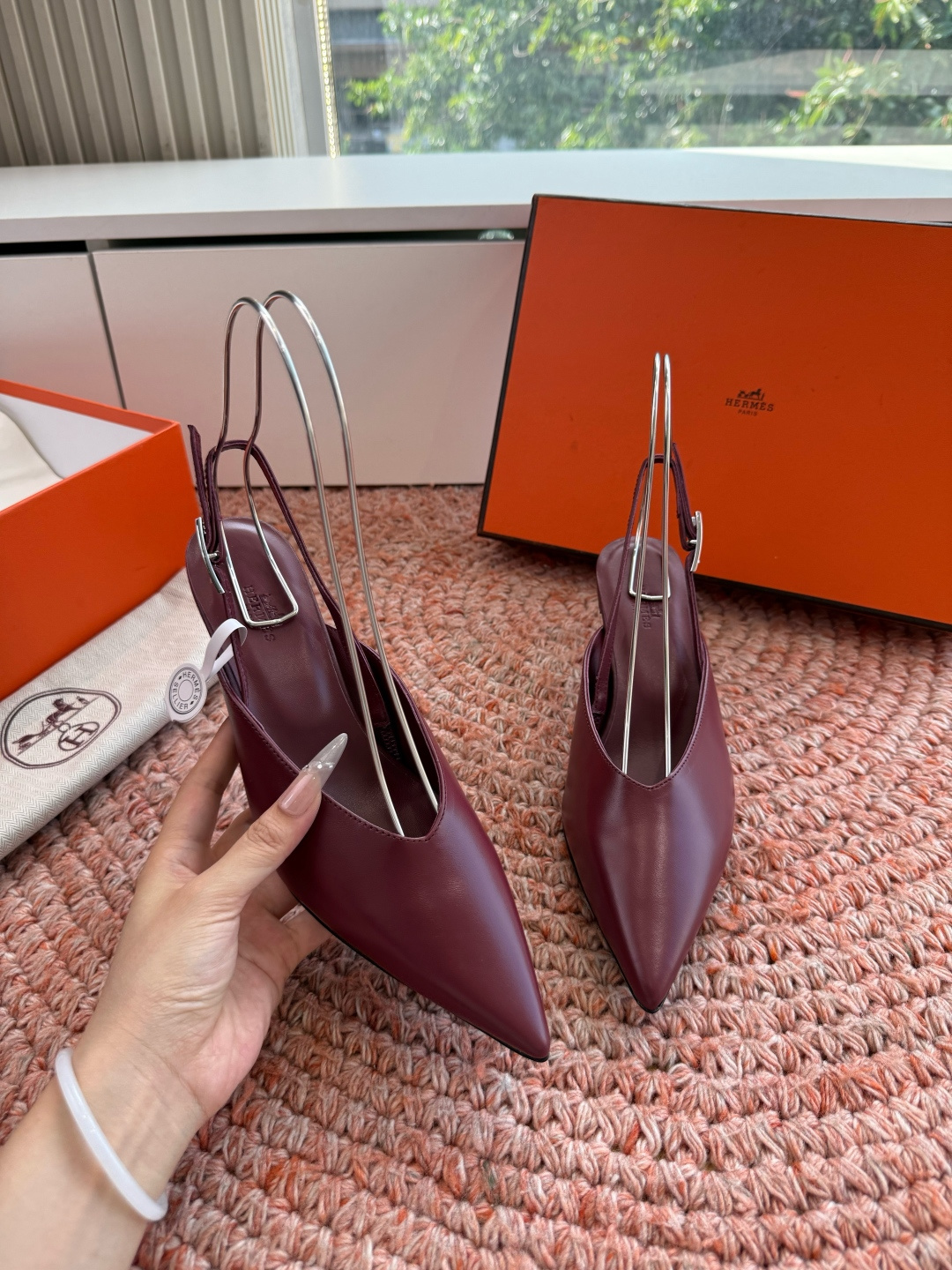 🌾G393顶级品质Hermès/爱马仕2026新品Kelly扣细带猫跟凉鞋单鞋当Kelly包的传奇基因邂