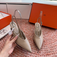 🌾G393顶级品质Hermès/爱马仕2026新品Kelly扣细带猫跟凉鞋单鞋当Kelly包的传奇基因邂 🌾G393顶级品质Hermès/爱马仕2026新品Kelly扣细带猫跟凉鞋单鞋当Kelly包的传奇基因邂