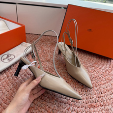 🌾G393顶级品质Hermès/爱马仕2026新品Kelly扣细带猫跟凉鞋单鞋当Kelly包的传奇基因邂 🌾G393顶级品质Hermès/爱马仕2026新品Kelly扣细带猫跟凉鞋单鞋当Kelly包的传奇基因邂