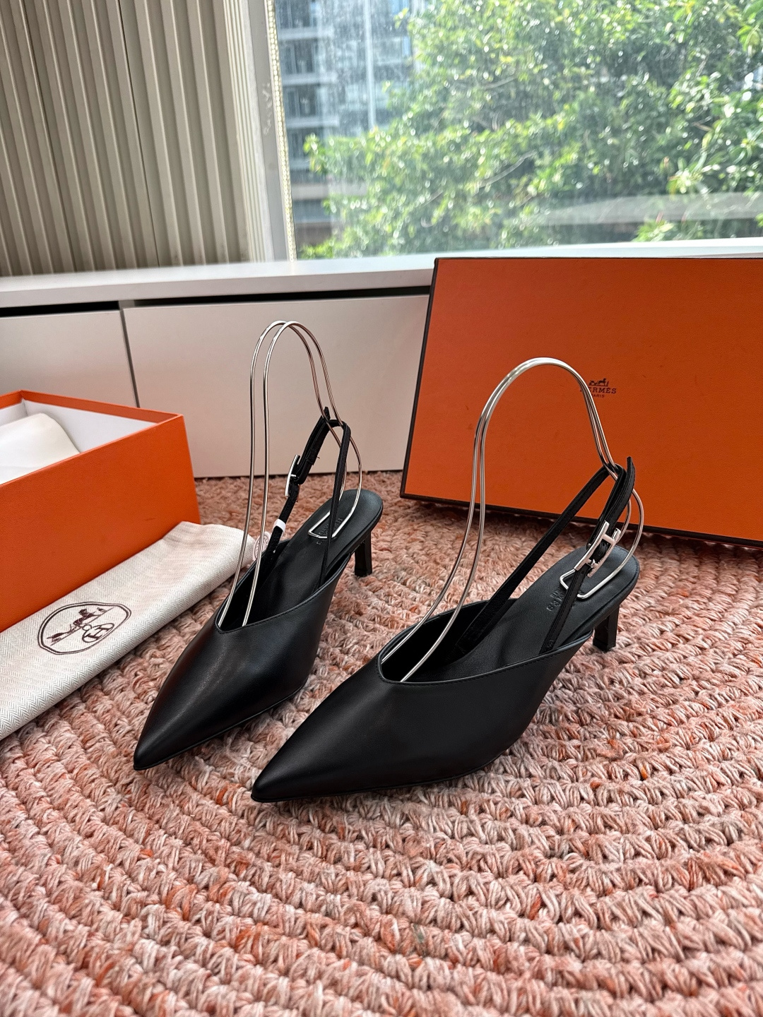 🌾G393顶级品质Hermès/爱马仕2026新品Kelly扣细带猫跟凉鞋单鞋当Kelly包的传奇基因邂