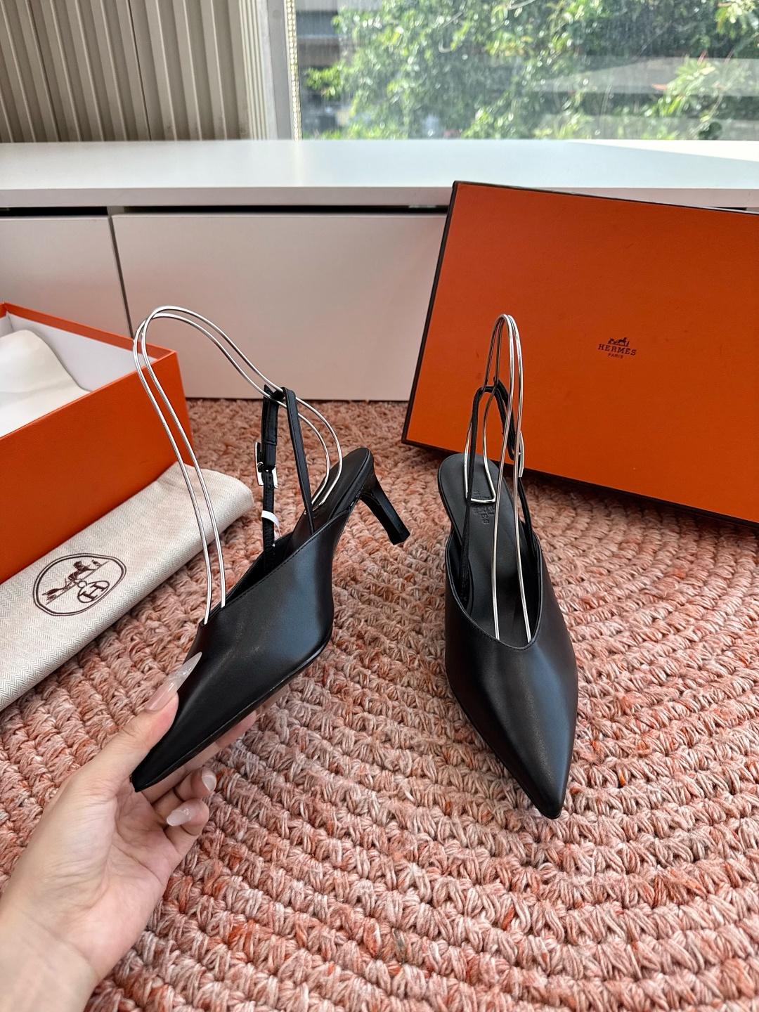 🌾G393顶级品质Hermès/爱马仕2026新品Kelly扣细带猫跟凉鞋单鞋当Kelly包的传奇基因邂