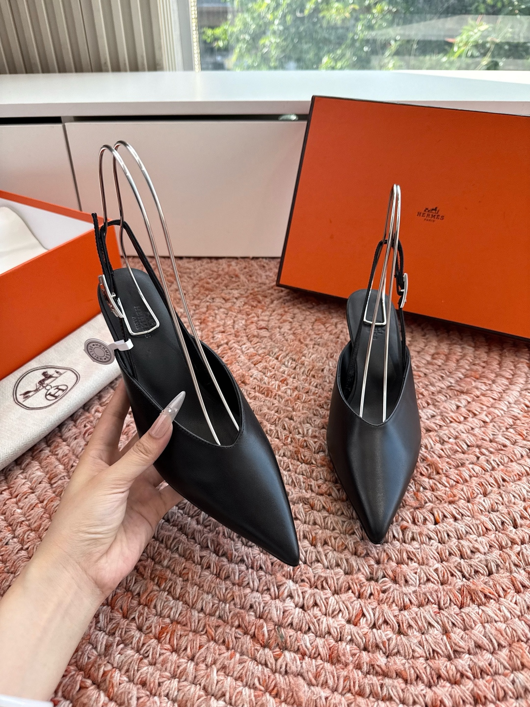 🌾G393顶级品质Hermès/爱马仕2026新品Kelly扣细带猫跟凉鞋单鞋当Kelly包的传奇基因邂