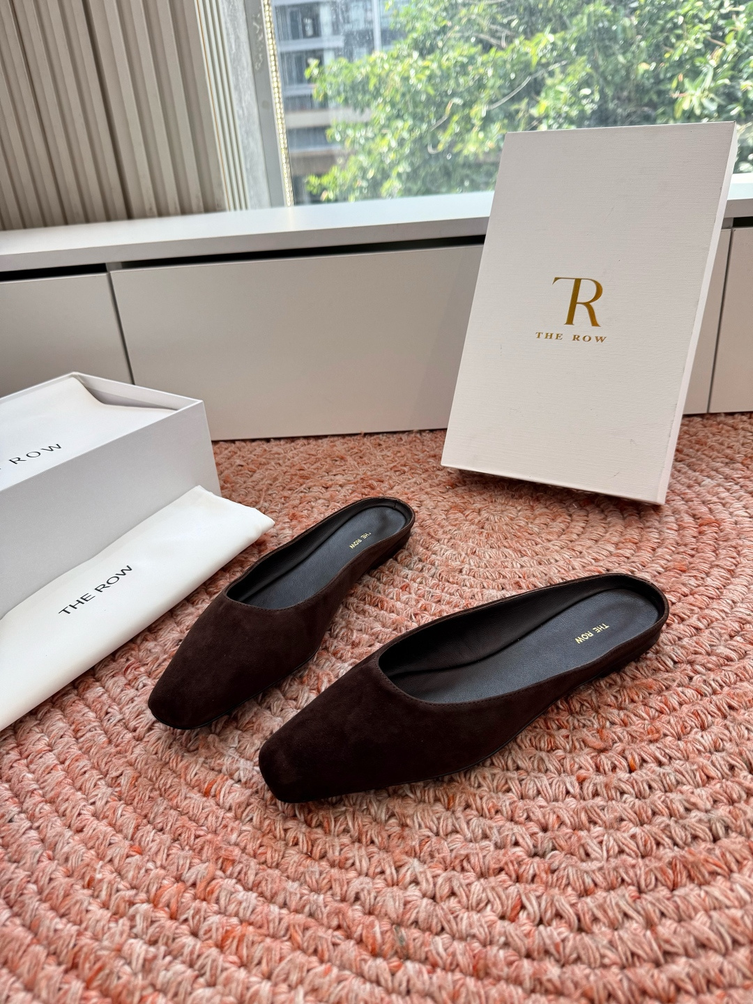 🌾G679小众潮牌🔥 the row 26春夏新款极简穆勒拖鞋单鞋每一季新品都吸引着时髦精的注意，这款小