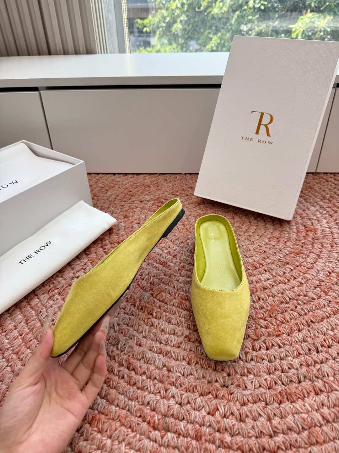 🌾G679小众潮牌🔥 the row 26春夏新款极简穆勒拖鞋单鞋每一季新品都吸引着时髦精的注意,这款小 🌾G679小众潮牌🔥 the row 26春夏新款极简穆勒拖鞋单鞋每一季新品都吸引着时髦精的注意,这款小