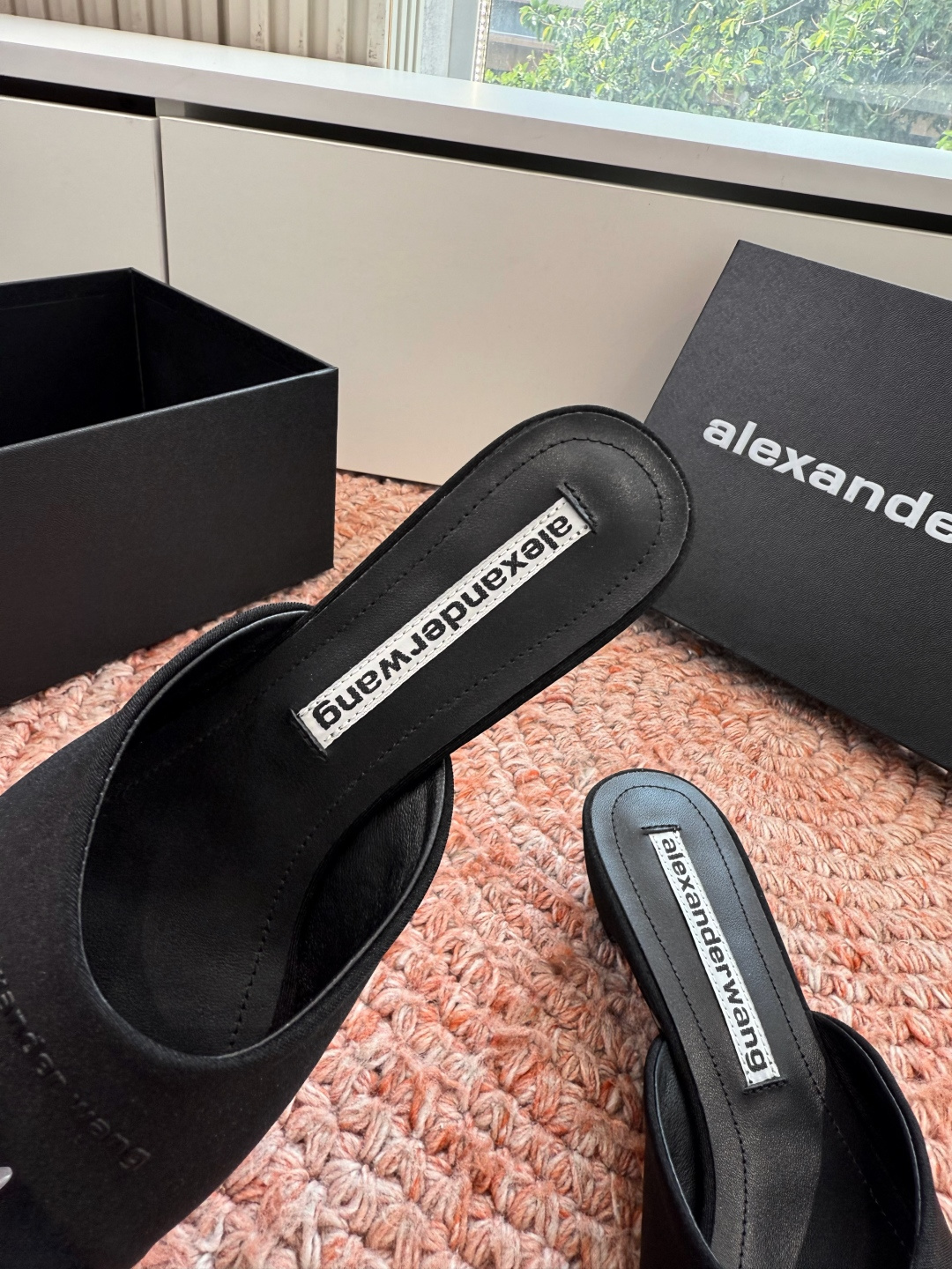 🌾G013顶级品质AlexanderWan* 大王 春夏最新款 凉拖鞋 个性御姐风 超有质感 爱了爱了 🌾G013顶级品质AlexanderWan* 大王 春夏最新款 凉拖鞋 个性御姐风 超有质感 爱了爱了