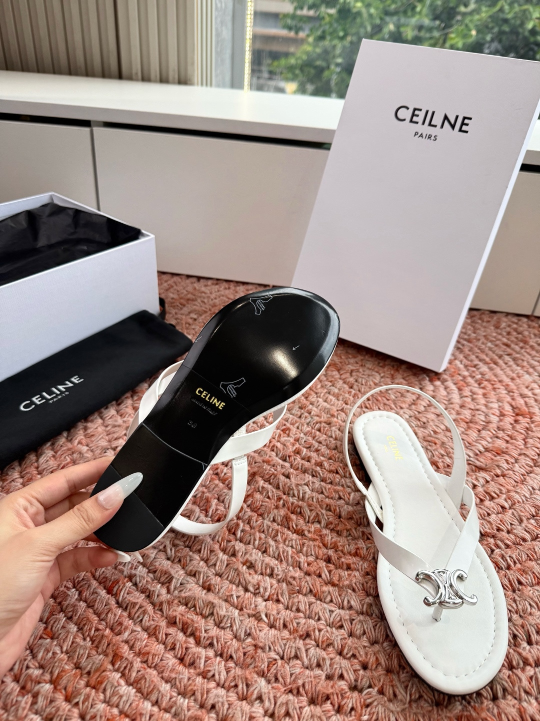 🌾G039顶级品质Celine赛琳· 26ss·CAGE 凯旋门夹脚沙滩罗马平底凉鞋CELINE CAG