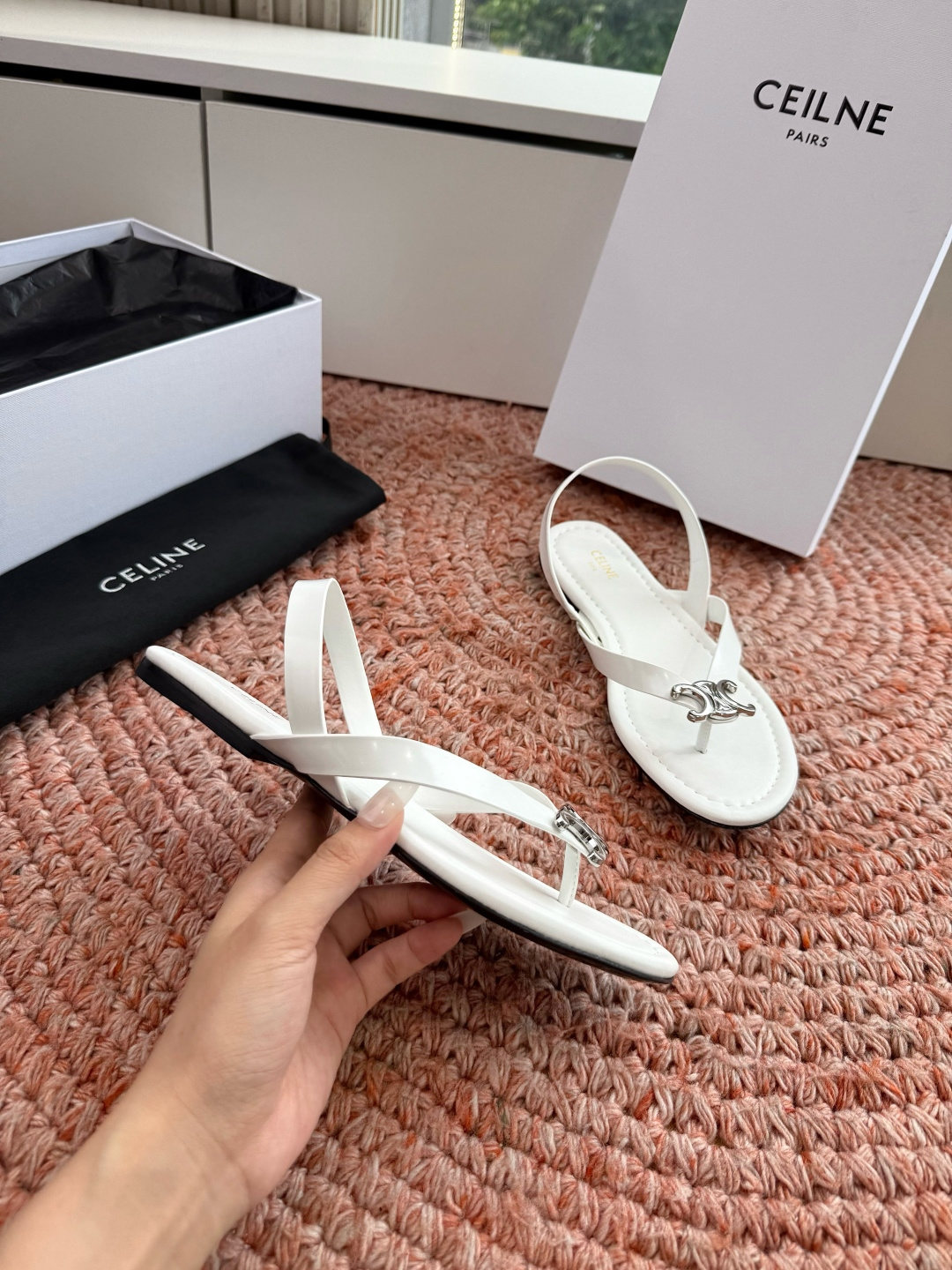 🌾G039顶级品质Celine赛琳· 26ss·CAGE 凯旋门夹脚沙滩罗马平底凉鞋CELINE CAG