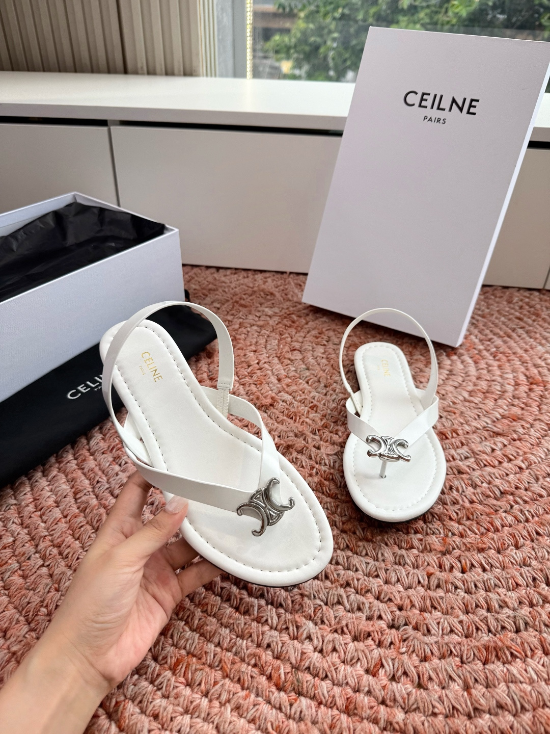 🌾G039顶级品质Celine赛琳· 26ss·CAGE 凯旋门夹脚沙滩罗马平底凉鞋CELINE CAG