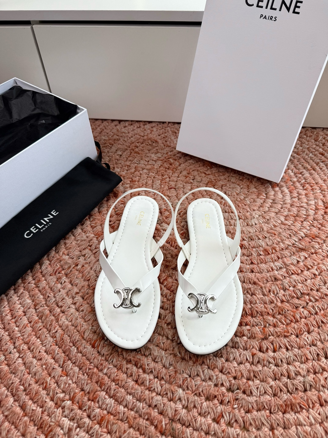 🌾G039顶级品质Celine赛琳· 26ss·CAGE 凯旋门夹脚沙滩罗马平底凉鞋CELINE CAG