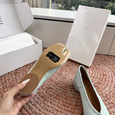 🌾G077顶级品质Maison Margiel*26SS 春夏新款新中式分趾鞋这款鞋的设计真的太有辨识度 🌾G077顶级品质Maison Margiel*26SS 春夏新款新中式分趾鞋这款鞋的设计真的太有辨识度