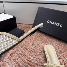 🌾G187顶级Chanel 2026ss小香沙滩凉鞋 顶级专柜品质 每年必入的经典款之一!最新出双C金属 🌾G187顶级Chanel 2026ss小香沙滩凉鞋 顶级专柜品质 每年必入的经典款之一!最新出双C金属