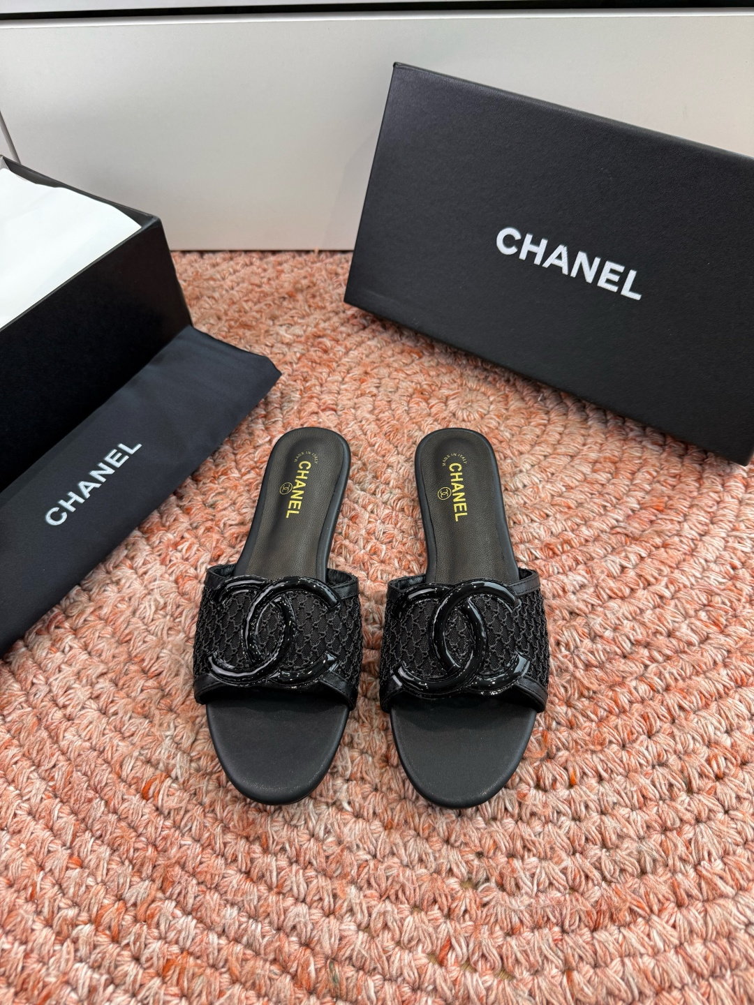 🌾G187顶级Chanel 2026ss小香沙滩凉鞋 顶级专柜品质 每年必入的经典款之一！最新出双C金属