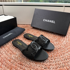 🌾G187顶级Chanel 2026ss小香沙滩凉鞋 顶级专柜品质 每年必入的经典款之一!最新出双C金属 🌾G187顶级Chanel 2026ss小香沙滩凉鞋 顶级专柜品质 每年必入的经典款之一!最新出双C金属