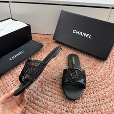 🌾G187顶级Chanel 2026ss小香沙滩凉鞋 顶级专柜品质 每年必入的经典款之一!最新出双C金属 🌾G187顶级Chanel 2026ss小香沙滩凉鞋 顶级专柜品质 每年必入的经典款之一!最新出双C金属