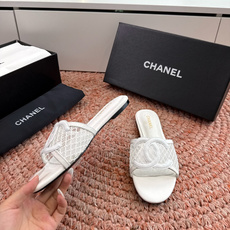 🌾G187顶级Chanel 2026ss小香沙滩凉鞋 顶级专柜品质 每年必入的经典款之一!最新出双C金属 🌾G187顶级Chanel 2026ss小香沙滩凉鞋 顶级专柜品质 每年必入的经典款之一!最新出双C金属