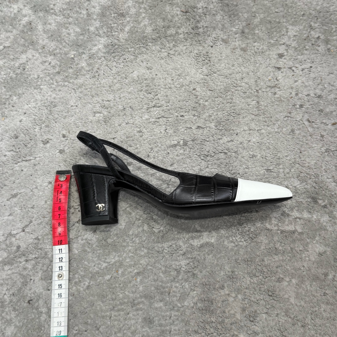 G170😀CHANEL* 香奈儿小香2026专柜同步新款高跟鞋单鞋极简设计 超好搭配的日常款、无论高度 