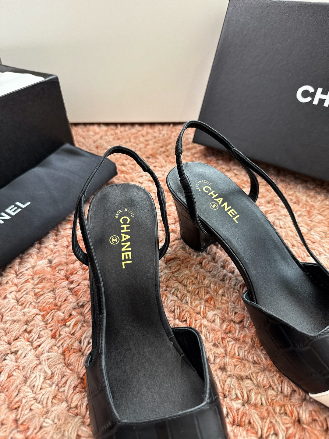 🌾G238😀CHANEL* 香奈儿小香2026专柜同步新款高跟鞋单鞋凉鞋极简设计 超好搭配的日常款、无论 🌾G238😀CHANEL* 香奈儿小香2026专柜同步新款高跟鞋单鞋凉鞋极简设计 超好搭配的日常款、无论