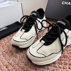 🌾G027CHANEL 小香26ss经典菱格休闲鞋 德训鞋‼️ 把奢雅揉进日常穿搭,柔软皮革菱格质感绝佳 🌾G027CHANEL 小香26ss经典菱格休闲鞋 德训鞋‼️ 把奢雅揉进日常穿搭,柔软皮革菱格质感绝佳