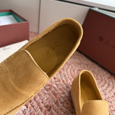 G741@Loro Piana/ LP 春夏新款 经典绝美 平底单鞋 极简主义风格,复古又级! 简约又大 G741@Loro Piana/ LP 春夏新款 经典绝美 平底单鞋 极简主义风格,复古又级! 简约又大