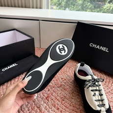 G059chanel26a球鞋美到心巴上一买一个不吱声讲道理 看到实物穿上脚 就会觉得右边黑色的更好看 G059chanel26a球鞋美到心巴上一买一个不吱声讲道理 看到实物穿上脚 就会觉得右边黑色的更好看