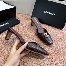 G030😀CHANEL* 香奈儿小香2026专柜同步新款高跟鞋单鞋凉鞋极简设计 超好搭配的日常款、无论高 G030😀CHANEL* 香奈儿小香2026专柜同步新款高跟鞋单鞋凉鞋极简设计 超好搭配的日常款、无论高