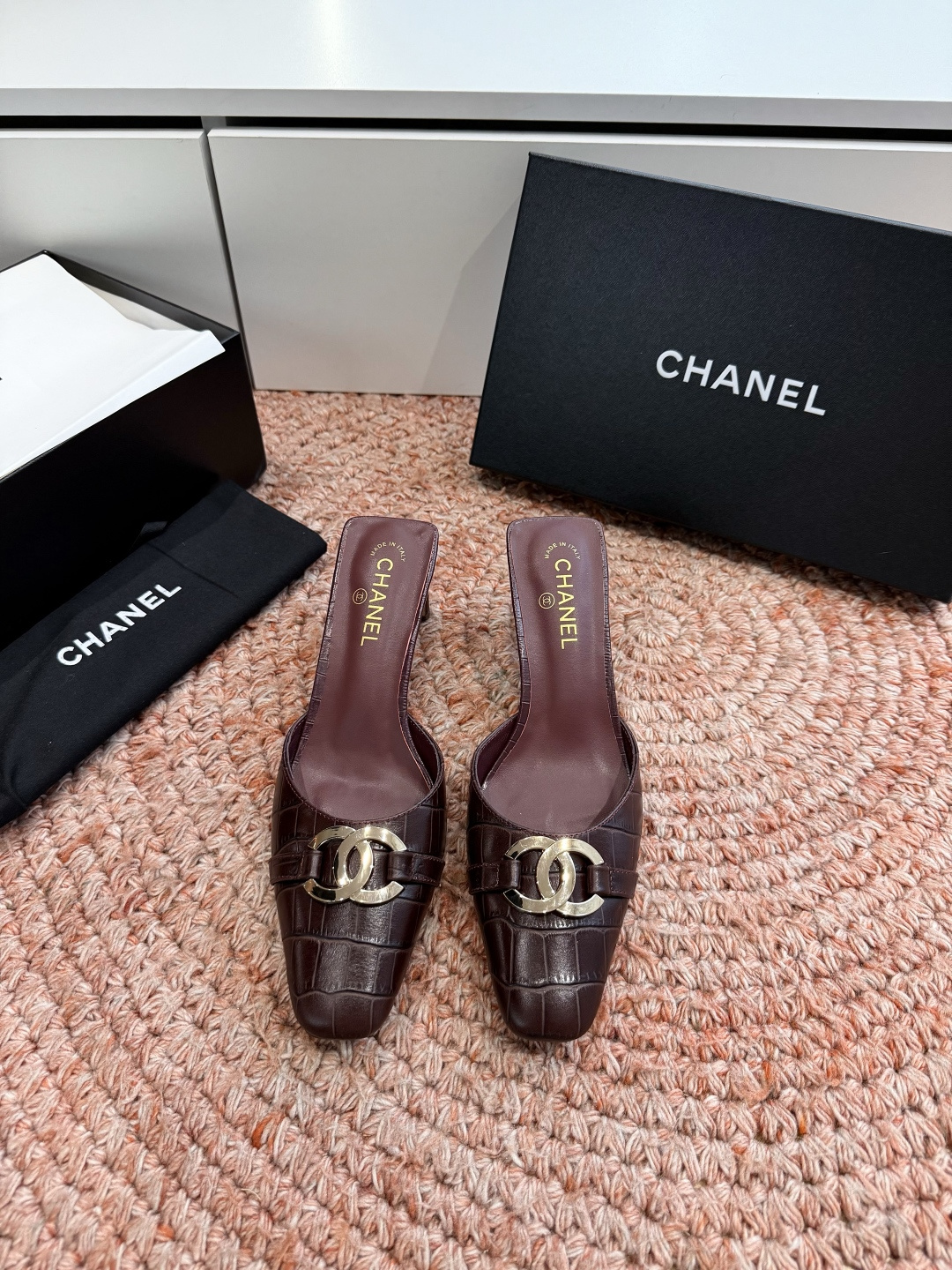 G030😀CHANEL* 香奈儿小香2026专柜同步新款高跟鞋单鞋凉鞋极简设计 超好搭配的日常款、无论高