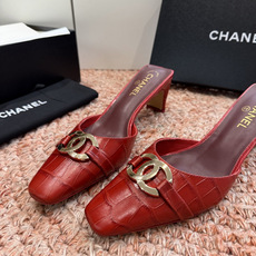 G030😀CHANEL* 香奈儿小香2026专柜同步新款高跟鞋单鞋凉鞋极简设计 超好搭配的日常款、无论高 G030😀CHANEL* 香奈儿小香2026专柜同步新款高跟鞋单鞋凉鞋极简设计 超好搭配的日常款、无论高