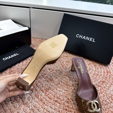 G030😀CHANEL* 香奈儿小香2026专柜同步新款高跟鞋单鞋凉鞋极简设计 超好搭配的日常款、无论高 G030😀CHANEL* 香奈儿小香2026专柜同步新款高跟鞋单鞋凉鞋极简设计 超好搭配的日常款、无论高