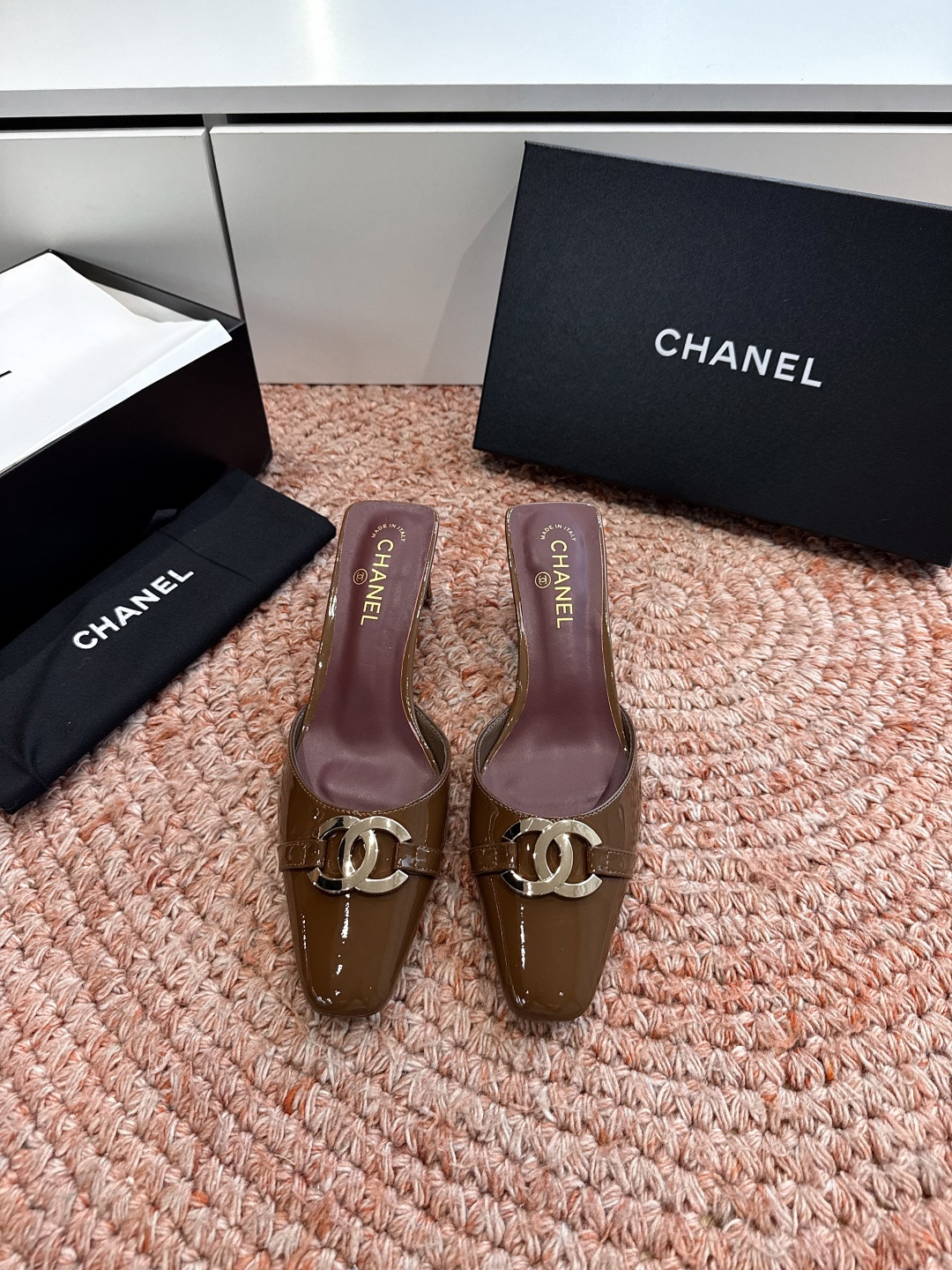 G030😀CHANEL* 香奈儿小香2026专柜同步新款高跟鞋单鞋凉鞋极简设计 超好搭配的日常款、无论高