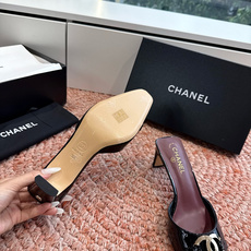 G030😀CHANEL* 香奈儿小香2026专柜同步新款高跟鞋单鞋凉鞋极简设计 超好搭配的日常款、无论高 G030😀CHANEL* 香奈儿小香2026专柜同步新款高跟鞋单鞋凉鞋极简设计 超好搭配的日常款、无论高