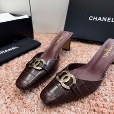 G030😀CHANEL* 香奈儿小香2026专柜同步新款高跟鞋单鞋凉鞋极简设计 超好搭配的日常款、无论高 G030😀CHANEL* 香奈儿小香2026专柜同步新款高跟鞋单鞋凉鞋极简设计 超好搭配的日常款、无论高