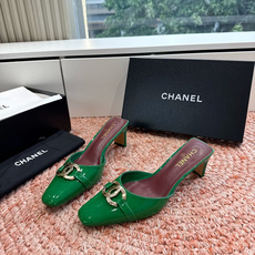G030😀CHANEL* 香奈儿小香2026专柜同步新款高跟鞋单鞋凉鞋极简设计 超好搭配的日常款、无论高 G030😀CHANEL* 香奈儿小香2026专柜同步新款高跟鞋单鞋凉鞋极简设计 超好搭配的日常款、无论高