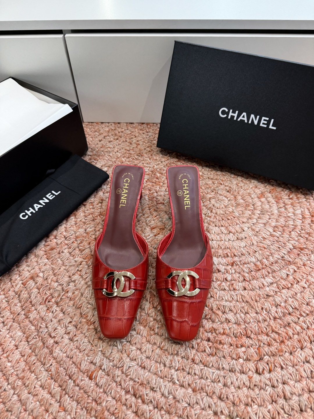 G030😀CHANEL* 香奈儿小香2026专柜同步新款高跟鞋单鞋凉鞋极简设计 超好搭配的日常款、无论高