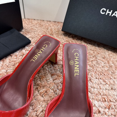 G030😀CHANEL* 香奈儿小香2026专柜同步新款高跟鞋单鞋凉鞋极简设计 超好搭配的日常款、无论高 G030😀CHANEL* 香奈儿小香2026专柜同步新款高跟鞋单鞋凉鞋极简设计 超好搭配的日常款、无论高