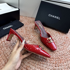 G030😀CHANEL* 香奈儿小香2026专柜同步新款高跟鞋单鞋凉鞋极简设计 超好搭配的日常款、无论高 G030😀CHANEL* 香奈儿小香2026专柜同步新款高跟鞋单鞋凉鞋极简设计 超好搭配的日常款、无论高