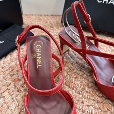 G030😀CHANEL* 香奈儿小香2026专柜同步新款高跟鞋单鞋凉鞋极简设计 超好搭配的日常款、无论高 G030😀CHANEL* 香奈儿小香2026专柜同步新款高跟鞋单鞋凉鞋极简设计 超好搭配的日常款、无论高