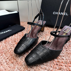G030😀CHANEL* 香奈儿小香2026专柜同步新款高跟鞋单鞋凉鞋极简设计 超好搭配的日常款、无论高 G030😀CHANEL* 香奈儿小香2026专柜同步新款高跟鞋单鞋凉鞋极简设计 超好搭配的日常款、无论高