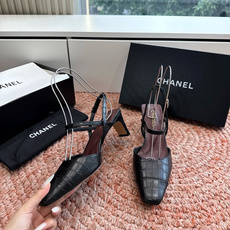 G030😀CHANEL* 香奈儿小香2026专柜同步新款高跟鞋单鞋凉鞋极简设计 超好搭配的日常款、无论高 G030😀CHANEL* 香奈儿小香2026专柜同步新款高跟鞋单鞋凉鞋极简设计 超好搭配的日常款、无论高
