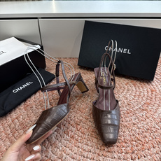 G030😀CHANEL* 香奈儿小香2026专柜同步新款高跟鞋单鞋凉鞋极简设计 超好搭配的日常款、无论高 G030😀CHANEL* 香奈儿小香2026专柜同步新款高跟鞋单鞋凉鞋极简设计 超好搭配的日常款、无论高