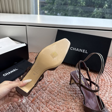 G030😀CHANEL* 香奈儿小香2026专柜同步新款高跟鞋单鞋凉鞋极简设计 超好搭配的日常款、无论高 G030😀CHANEL* 香奈儿小香2026专柜同步新款高跟鞋单鞋凉鞋极简设计 超好搭配的日常款、无论高