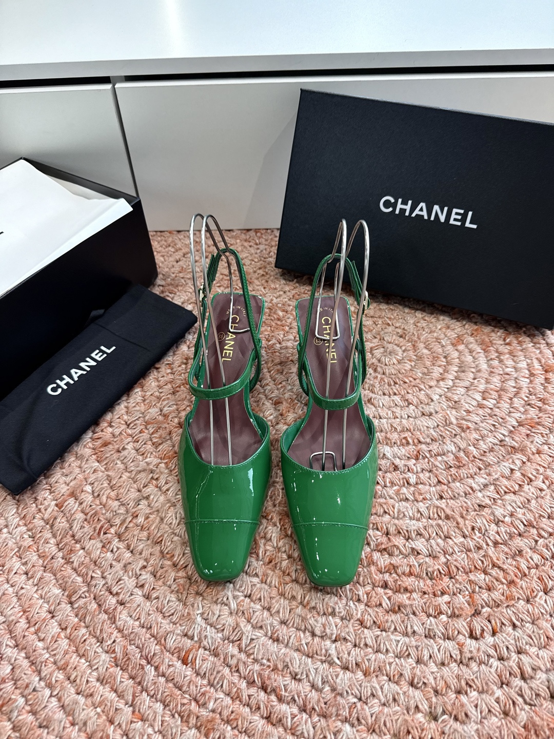 G030😀CHANEL* 香奈儿小香2026专柜同步新款高跟鞋单鞋凉鞋极简设计 超好搭配的日常款、无论高
